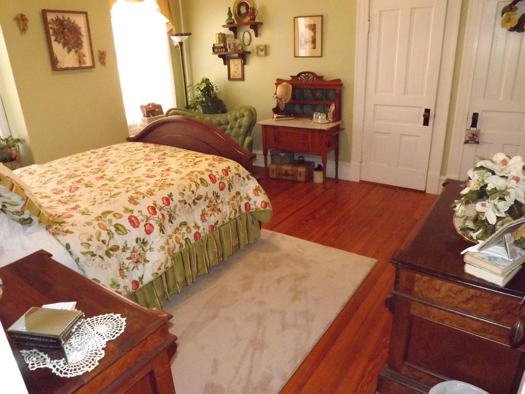 Belle Hearth Bed And Breakfast Waynesboro Room photo
