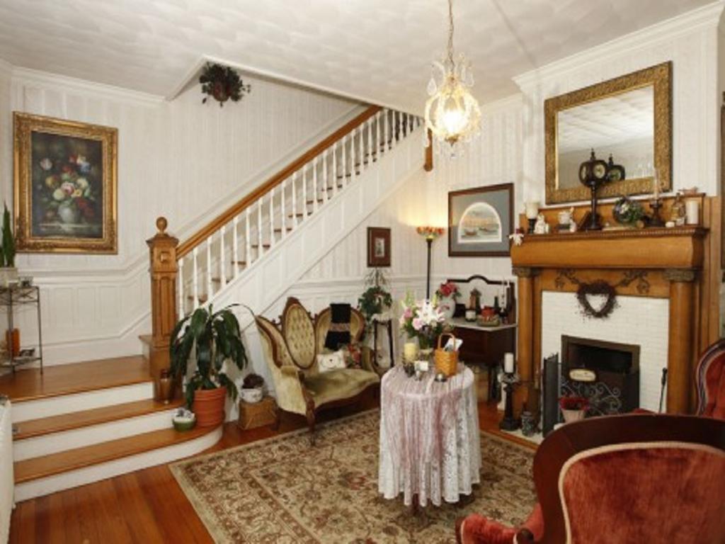 Belle Hearth Bed And Breakfast Waynesboro Exterior photo